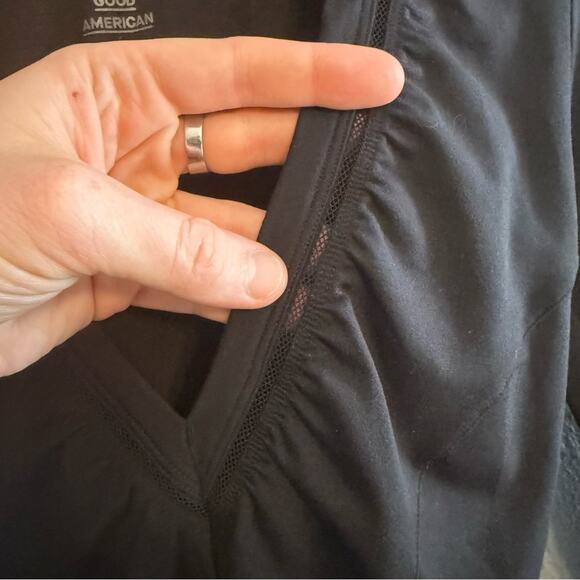 Good American Down Low V-Neck Bodysuit Size 1 - Picture 6 of 7